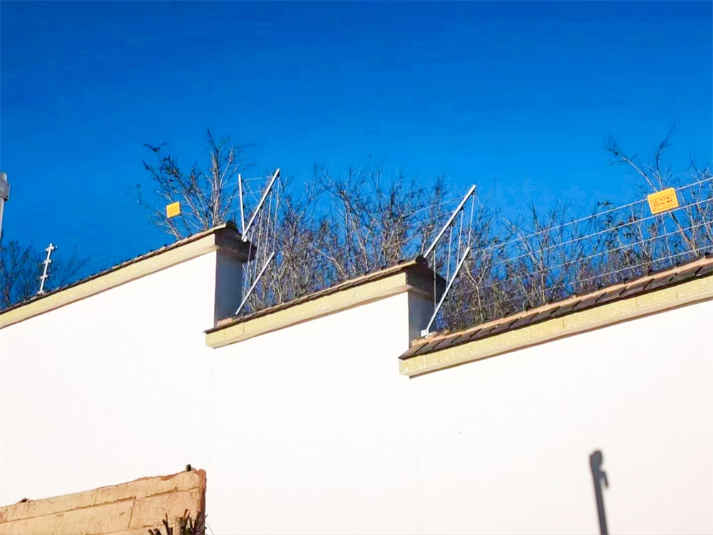 脉冲电子围栏在周界防范应用中的优势